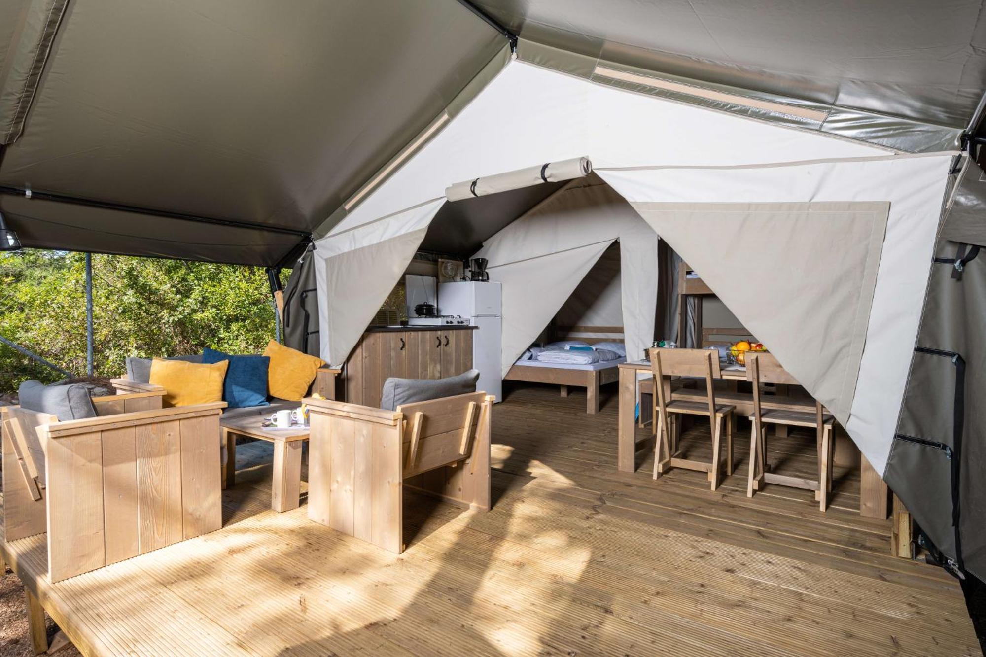 Easyatent Safari Tent Lanterna Cervar-Porat Номер фото