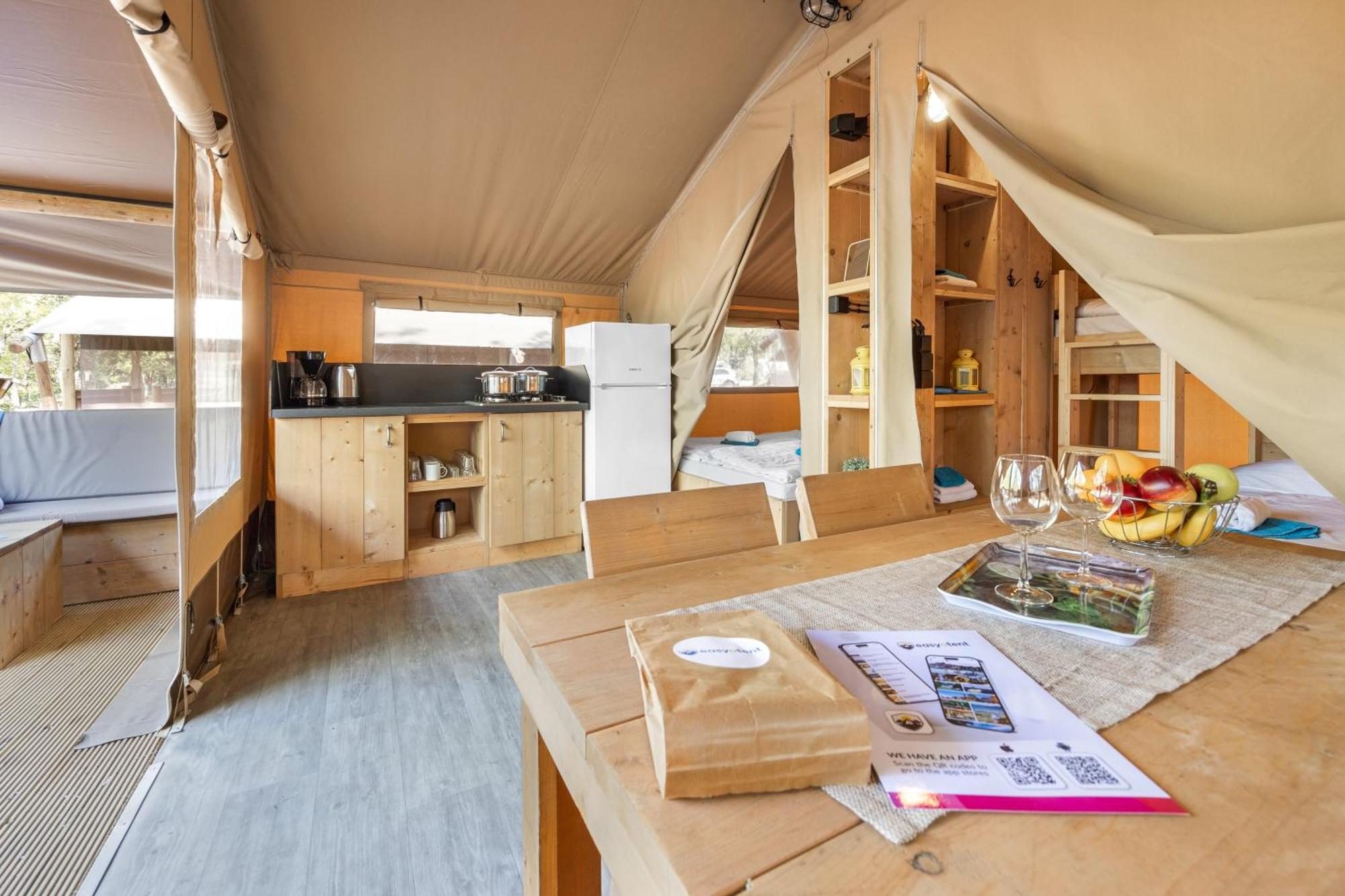 Easyatent Safari Tent Lanterna Cervar-Porat Номер фото