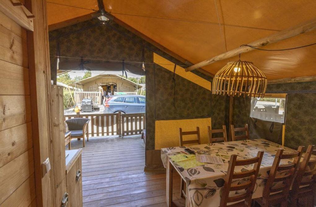 Easyatent Safari Tent Lanterna Cervar-Porat Номер фото